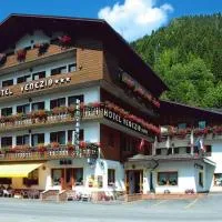 Hotel Venezia, hotelli kohteessa Rocca Pietore