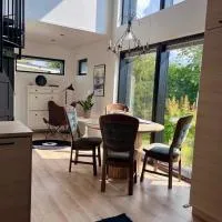 Uusi, ilmastoitu ja valoisa 4 hlö huoneisto omalla sisäänkäynnillä, hotel sa Joensuu