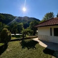 Oaza Vrbas - Riverside Bungalow, hotel a Jajce