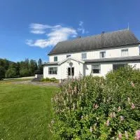 Château Fossen 3, hotel en Grong