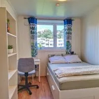 Private Room in a shared Apartment with Mountain Views & Greenery, hotel en Trondheim