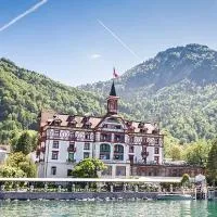 Hotel Vitznauerhof - Lifestyle Hideaway at Lake Lucerne, хотел в Вицнау