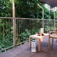 The Point: Innisfail şehrinde bir otel