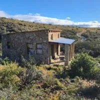 Shama Lodge - "Silent Sunsets" Duplex Cottage, hotel di Steytlerville