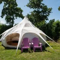 Stargazer Tent met sterrenuitzicht, Hotel in Callantsoog