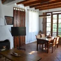Casa en Cañón de las Buitreras, hotell i El Colmenar