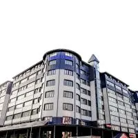 Garden City, hotel i Navoi