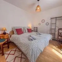 Le studio de saint jean, хотел в Ел'Егле