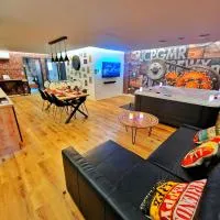LOFT & SPA-6 Pers-Jacuzzi-Parking-Jardin-Clim-Colmar, hótel í Muntzenheim