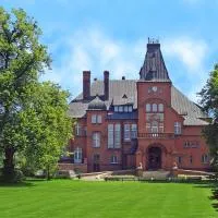 Pałac w Kobylnikach, hotel v destinaci Kruszwica
