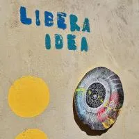 LIBERA IDEA Art run space, hotel en Civitanova Alta