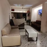 TEN Hotel, מלון בואפי