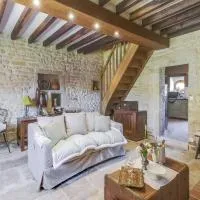 Farmhouse in Talon with Scenic Views, hotel a Talon