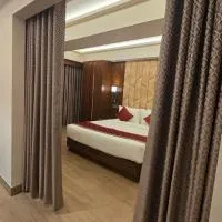 Hotel Pentagon, hotel di Ettumānūr