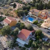 Eptanisa Hotel, hotelli kohteessa Mikros Gialos