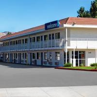 Motel 6 San Jose CA South, kh&aacute;ch sạn gần Reid-Hillview of Santa Clara County - RHV, San Jose