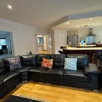 Coastal Retreat - Secret Harbour, Hotel in Secret Harbour