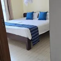 Kozi Kona Mlolongo near SGR and JKIA Airport, hotelli kohteessa Marimbeti