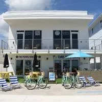 Ocean Front Flagler Beach Sleeps 5 people, hotel em Flagler Beach