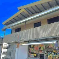 Freundliche Kammer Transient House, hotell i Dahikan