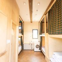Crazy Growth Youth Hostel, hotel near Burqin Kanas Airport - KJI, Hom