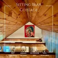 Sitting Bear Cottage with Hot Tub, hotel a Linville Falls