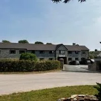 Smithaleigh Farm Rooms and Apartments, מלון בפליימות'
