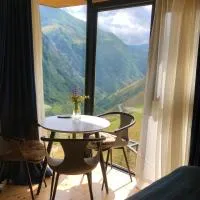 Hiking, hotel u gradu 'Jut'a'