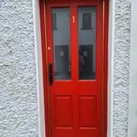 The Red Door, viešbutis mieste Biras