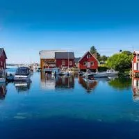 Raffelbrygga, hotell i Bud