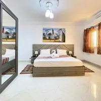 Touraco Suite Hôtel Business, hotel v destinaci Mbour