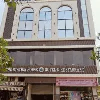 The Station House Hotel, hótel í Nāgaur