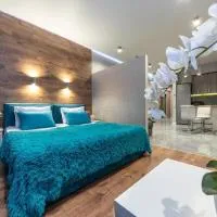 Nikira apartment 63 Smart Plaza Obolon metro Minsk, hotel di Kiev
