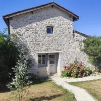 Charmante maison de campagne, hotell sihtkohas La Croix-Blanche