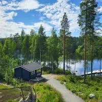 Lomamökki seitsemisen kansallispuiston lähellä, hotel i Aurekoski