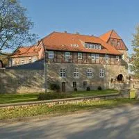 Burg Warberg, ξενοδοχείο σε Warberg