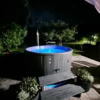 Lake Loft, hotel in Żarnowska