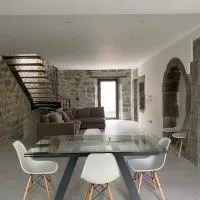 Quiet village house, מלון בL’ Esquirol
