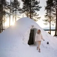 Lucky Ranch Snow Igloos โรงแรมในPyhätunturi