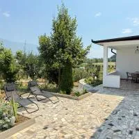 Countriside Holiday Villa, hotell i Kovashicë