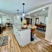 Fort Plain में, होटल Spacious 4BR home w 2BA, a workspace & king bed!