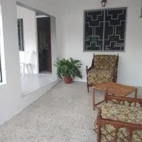 Ensom Escape: Spanish Town şehrinde bir otel