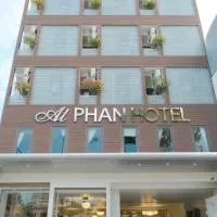 Alphan Hotel, hotel din Vạn Ninh