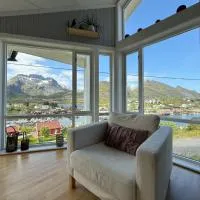 Panorama X Apartment 5 min from Reine, Hamnøy and Bodø ferry, khách sạn ở Moskenes