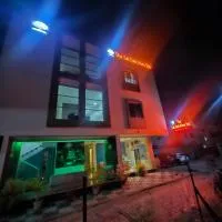 Hotel Sai Dakshina Inn & The Fern Restaurant, hotel en Shirdi