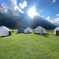 Aalam yurt camp Altyn-Arashan, hotel a Mineralʼnyy Istochnik Altyn-Arasan