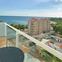 Beachside 1BDR Dreamy Apt.| BBQ + Pool & Sea View, hotel a Juan Dolio