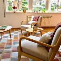 Casa Mariquina - spacious home between beaches and mountains, hotel em Vibaño