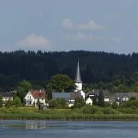 Zum Seeweiher, hotel u gradu 'Dreifelden'