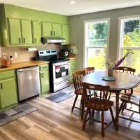 Orchard Cottage, hotell sihtkohas Lantzville
